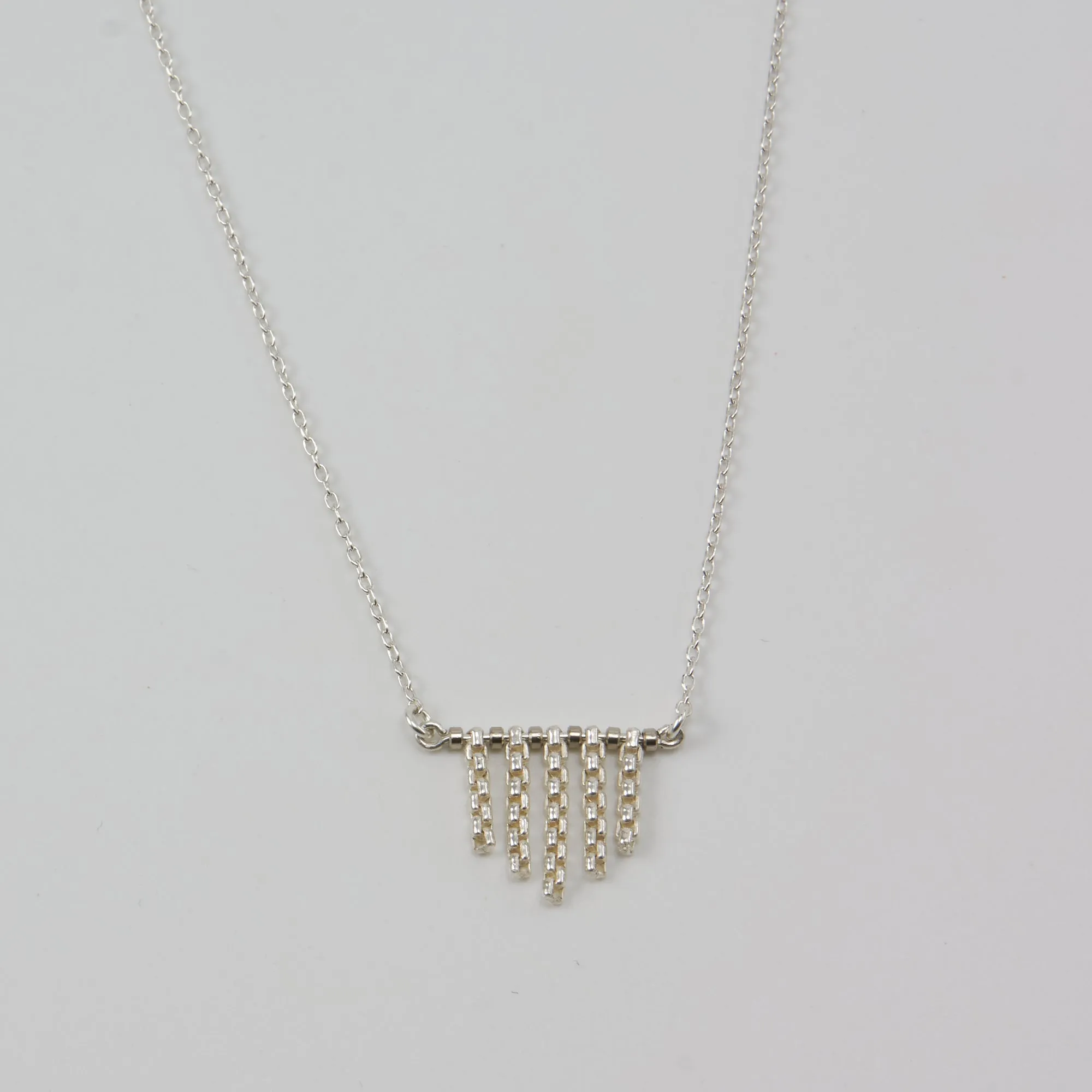 CHRYSA FRILL PENDANT NECKLACE