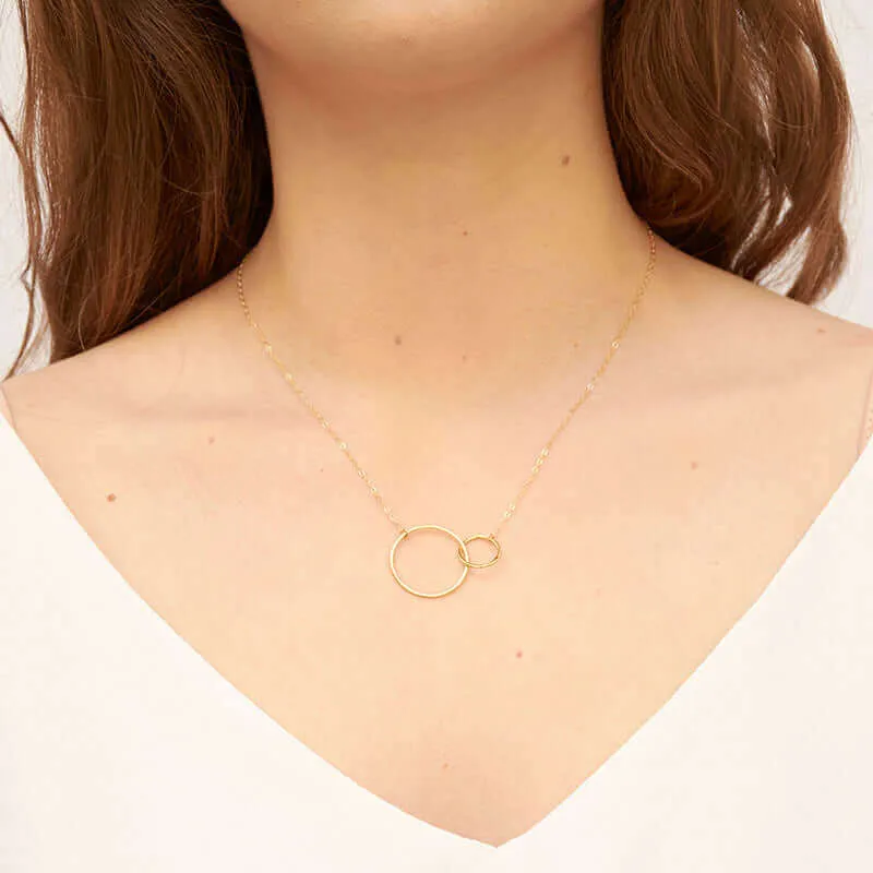 DUO CIRCLE PENDANT NECKLACE