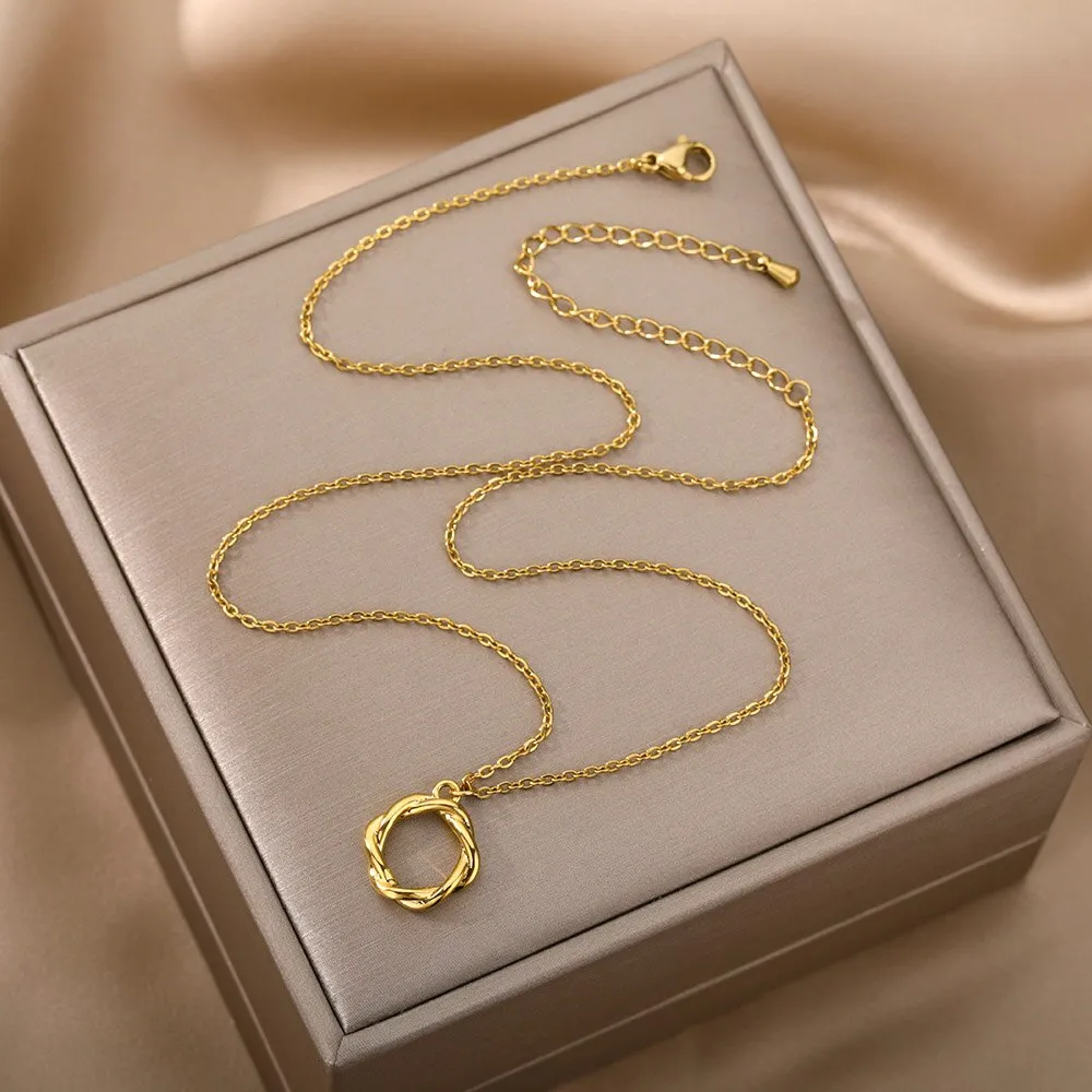 Elegant Hollow Round Pendant Necklaces For Women