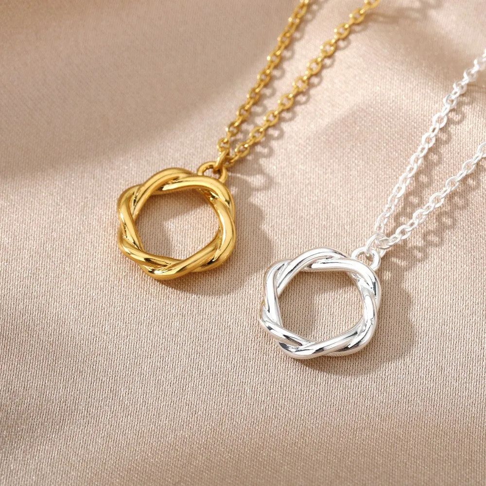 Elegant Hollow Round Pendant Necklaces For Women