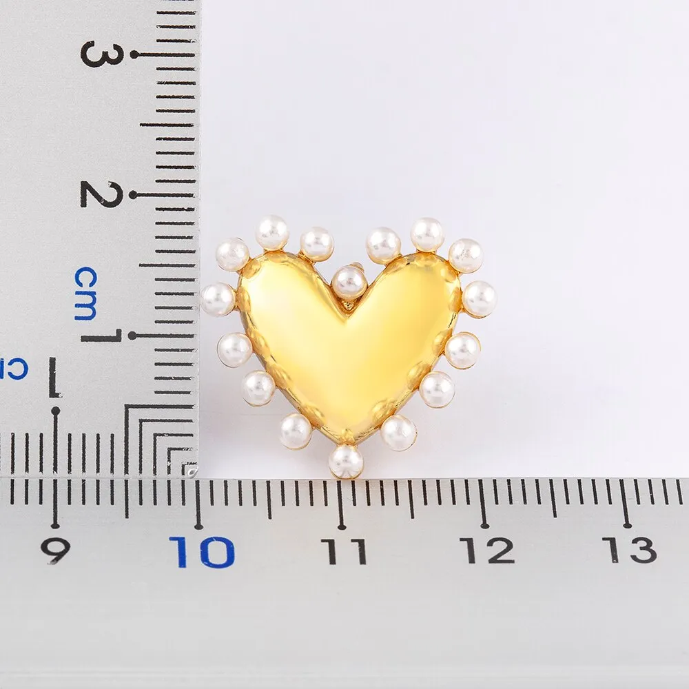 Fashion Heart Shape Creativity Design Pearl Stud Earrings For Woman