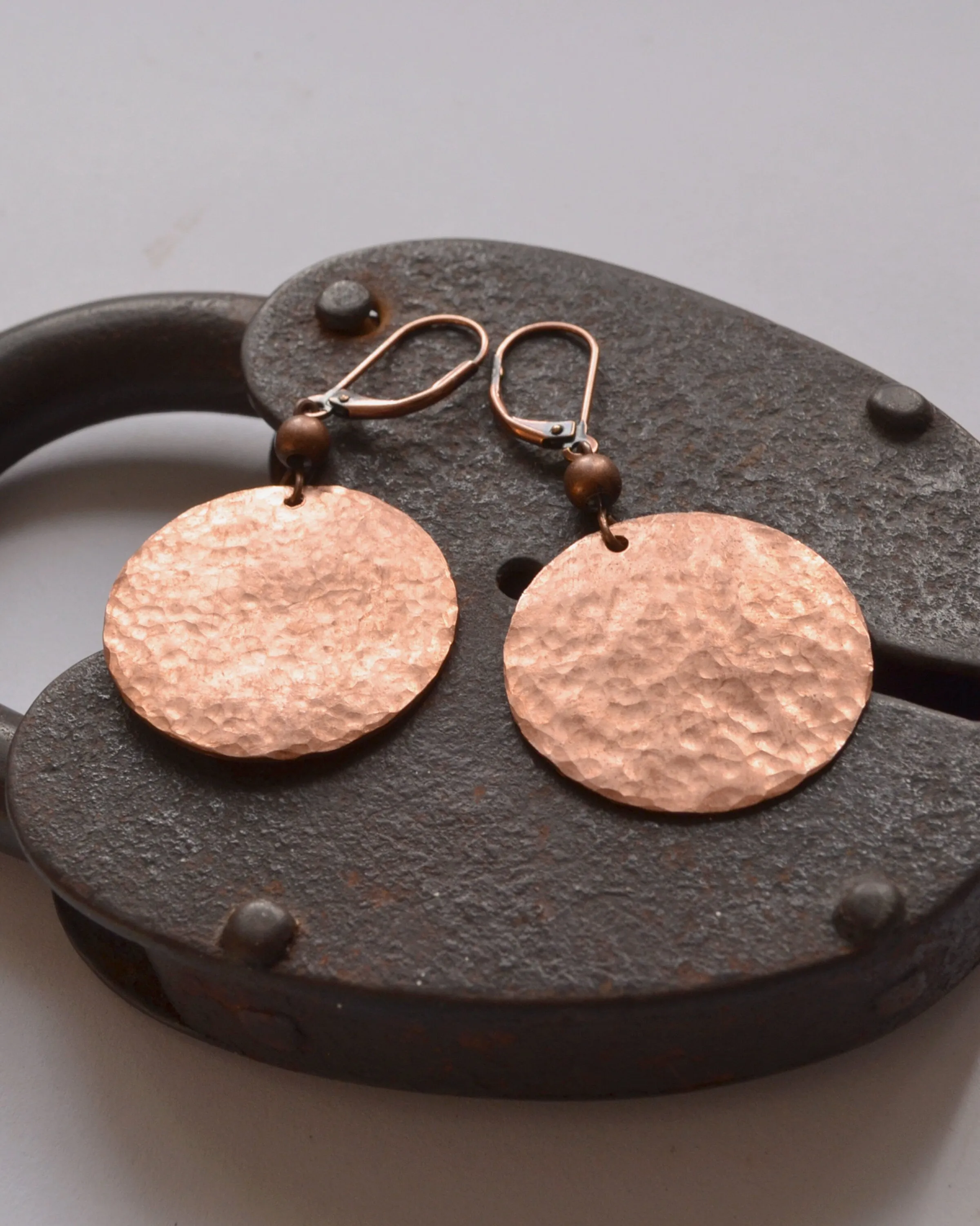 Hammered antique copper round earrings, sunset earrings, romantic gift, boho copper anniversary