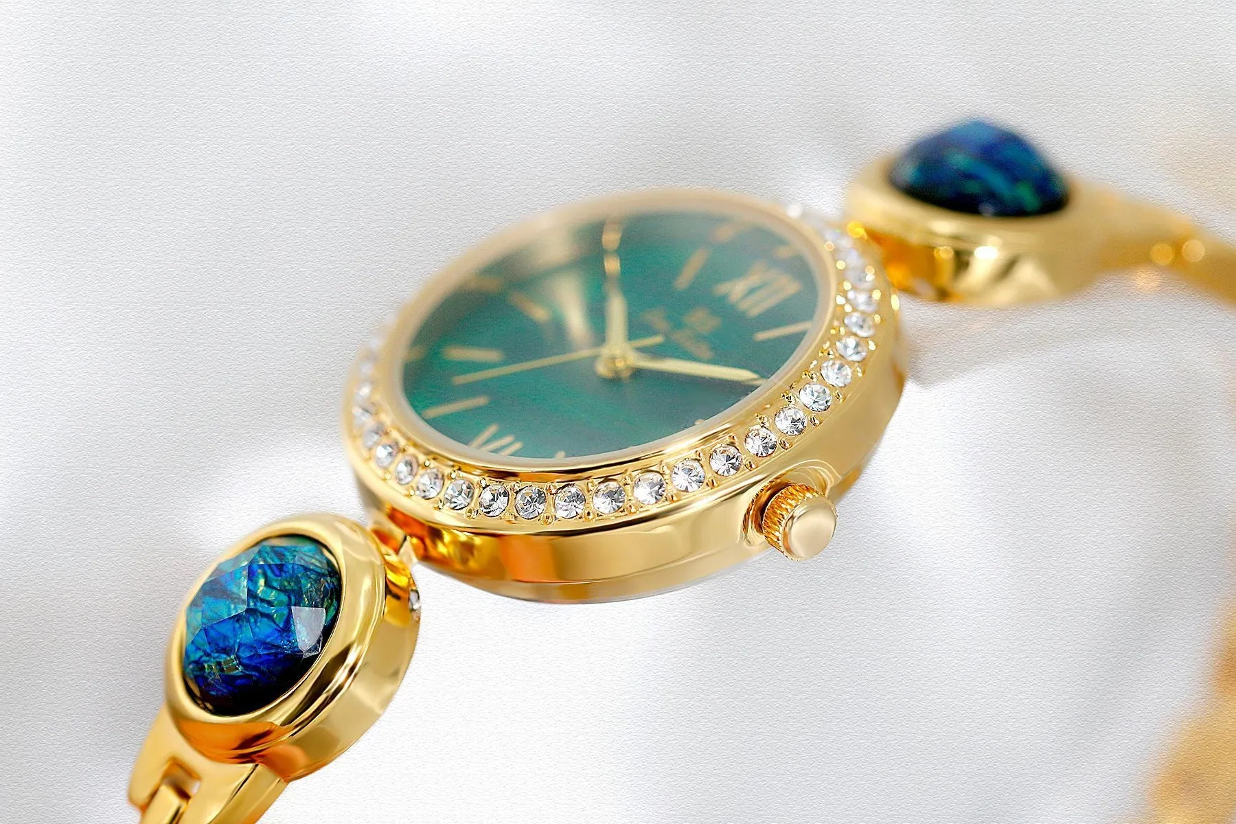 Hip Hop Elegant Women's Round Stainless Steel Quartz Bracelet Wristwatch