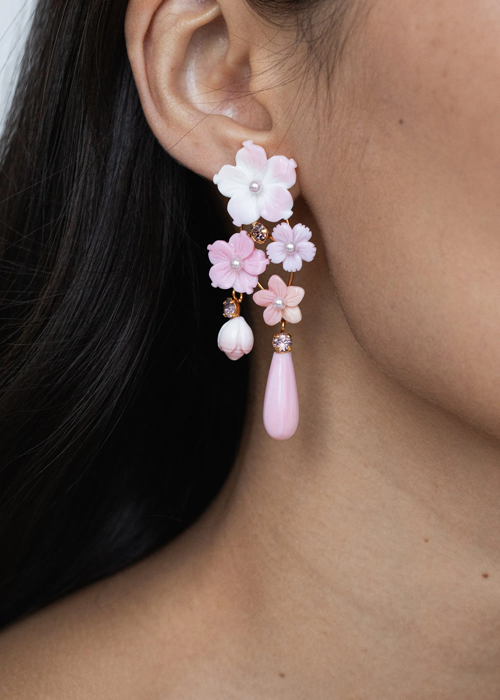 Jeanie Earrings -- Rose