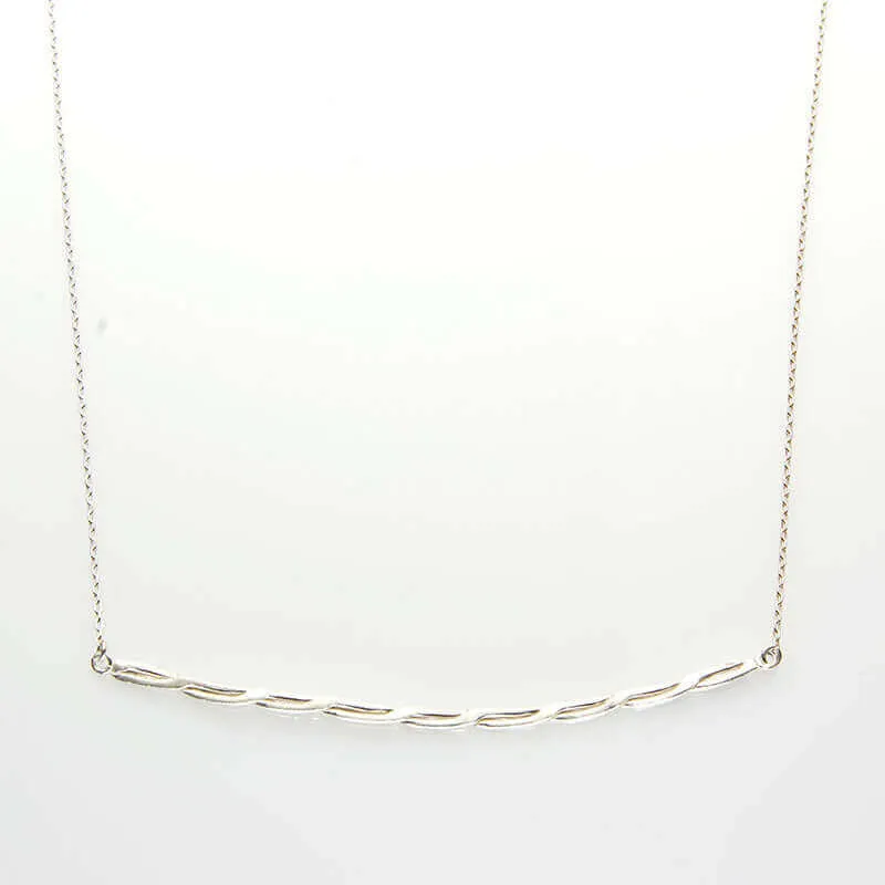 LAURA TWIST BAR PENDANT NECKLACE