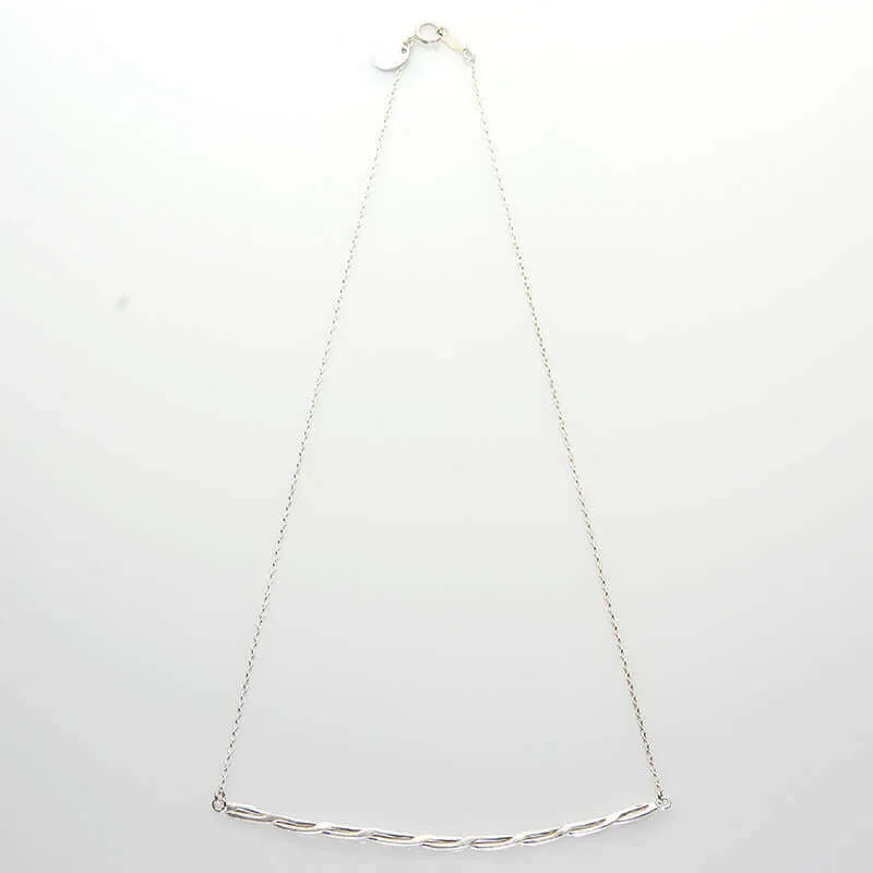 LAURA TWIST BAR PENDANT NECKLACE