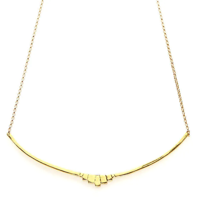 MARITA CURVED BAR PENDANT NECKLACE