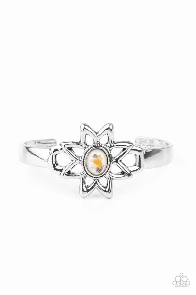 Paparazzi Bracelet ~ Sahara Garden - White