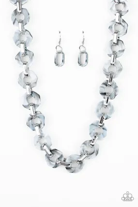Paparazzi Necklace ~ Fashionista Fever - Silver