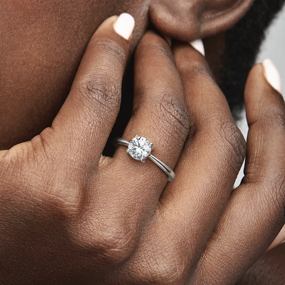 Sparkling Solitaire Ring