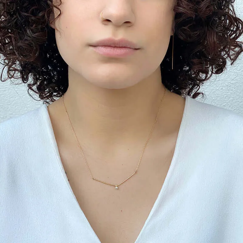 VAREN PEARL BAR NECKLACE